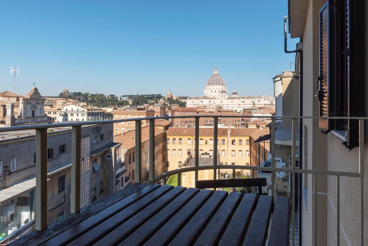 Bright Apt With Views Of San Pietro Roma Exterior foto